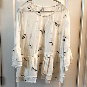 Cream floral Monoreno shirt NWT sz L